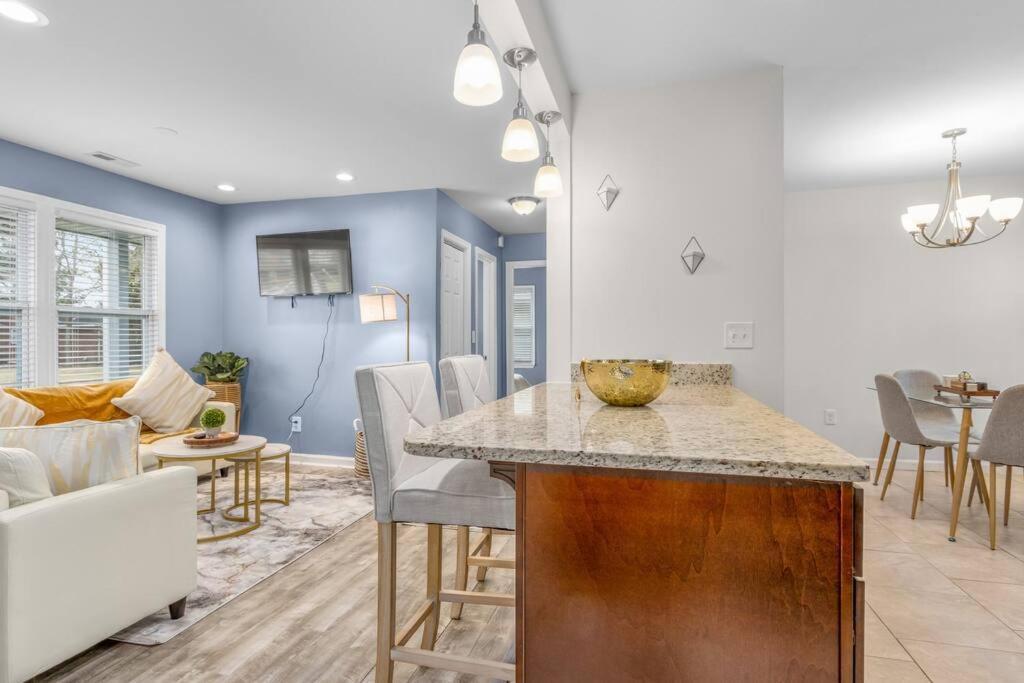 Family Style 5Br Home Mins From Buckroe Beach Hampton Exterior foto